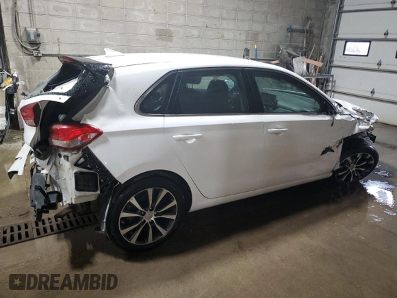 2018 Hyundai Elantra GT with VIN KMHH35LE4JU063820, listed as a Copart auction lot 81360684 with 104,786 mi miles and Salvage Title. Bid and sale history available at carsss.com. Image 3.