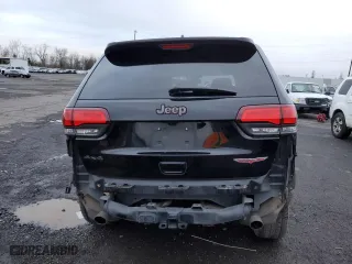 2019 Jeep Grand Cherokee Trailhawk with VIN 1C4RJFLG5KC639833, listed as a Copart auction lot 85595524 with 111,603 mi miles and Salvage Title. Bid and sale history available at carsss.com. Image 6.