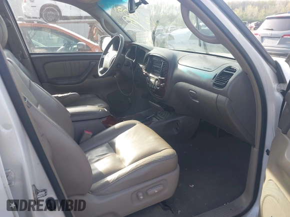 2007 Toyota Sequoia Limited with VIN 5TDBT48A87S286840, listed as a IAAI auction lot 42100819 with 304,590 mi miles and . Bid and sale history available at DreamBid. Image 5.