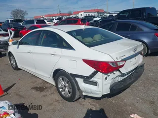 2011 Hyundai Sonata GLS with VIN 5NPEB4AC8BH244064, listed as a IAAI auction lot 41834510 with 199,762 mi miles. Bid and sale history available at carsss.com. Image 3.
