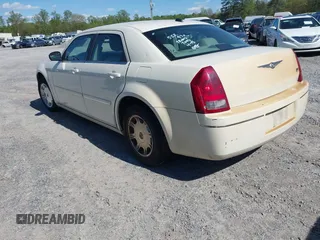 2005 Chrysler 300 Touring with VIN 2C3AA53G45H552972, listed as a IAAI auction lot 41996998 with 297,276 mi miles and . Bid and sale history available at DreamBid. Image 3.