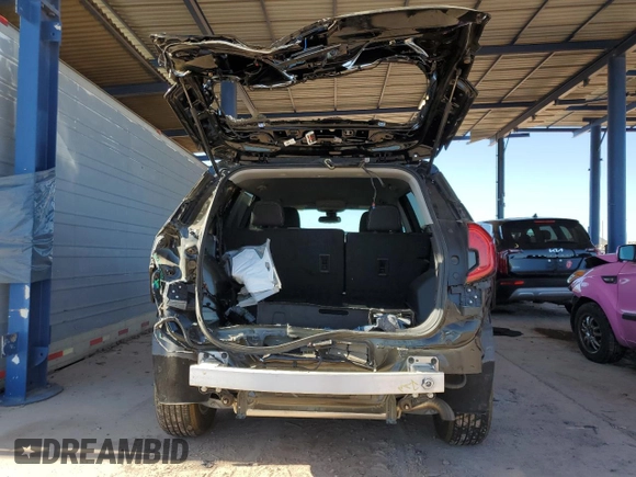 2024 GMC Terrain SLE with VIN 3GKALMEG1RL203587, listed as a Copart auction lot 62960265 with 22,031 mi miles and Salvage title. Bid and sale history available at DreamBid. Image 6.