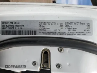 2021 Ram 1500 Tradesman z VIN 1C6RR6FG7MS517771, wystawiony jako Copart lot #45720755 z przebiegiem 57 873 mil mil oraz Szkoda całkowita • Salvage title. Historia ofert i sprzedaży dostępna na DreamBid. Obrazek 12.