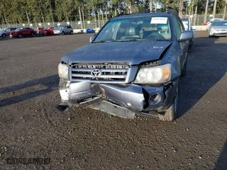 2004 Toyota Highlander with VIN JTEEP21A440053760, listed as a IAAI auction lot 41823810 with 212,971 mi miles. Bid and sale history available at carsss.com. Image 6.