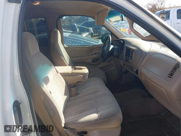 1998 Ford F-150 with VIN 1FTZX17W5WKC29368, listed as a IAAI auction lot 41768833 with 259,069 mi miles and . Bid and sale history available at DreamBid. Image 5.