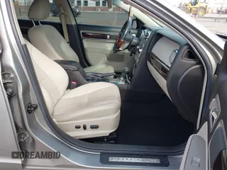 2009 Lincoln MKZ z VIN 3LNHM26T39R612027, wystawiony jako IAAI lot #42286784 z przebiegiem 1 088 138 mil mil oraz . Historia ofert i sprzedaży dostępna na DreamBid. Obrazek 5.