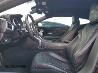 2021 Aston Martin DB11 V8 z VIN SCFRMFAW6MGL10668, wystawiony jako Copart lot #82569884 z przebiegiem 13 784 mil mil oraz Szkody całkowita. Historia ofert i sprzedaży dostępna na DreamBid. Obrazek 7.