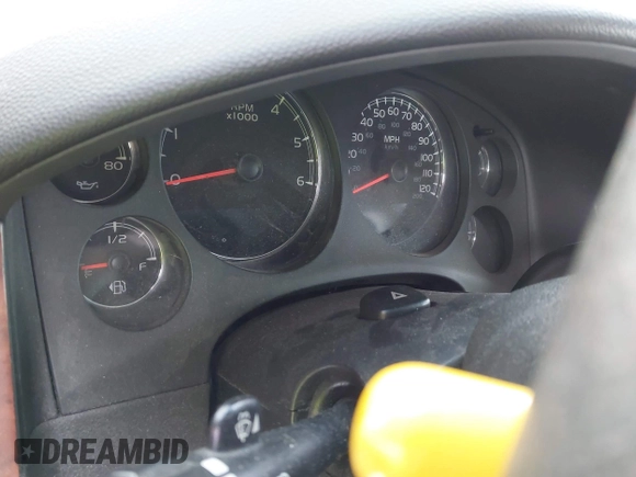 2010 Chevrolet Suburban LS with VIN 1GNUKHE37AR203811, listed as a IAAI auction lot 41304431 with Not provided miles and . Bid and sale history available at DreamBid. Image 7.