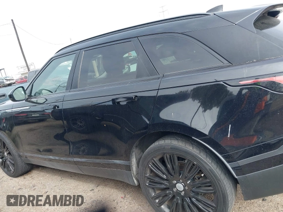 2018 Land Rover Range Rover Velar S с VIN SALYB2RX8JA772534, выставлен на аукционе IAAI как лот 41425020 с пробегом 69 983 миль миль и . История ставок и продаж доступна на DreamBid. Изображение 15.