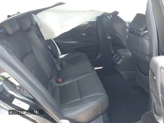 2019 Lexus ES 350 with VIN 58ABZ1B14KU027650, listed as a IAAI auction lot 42509780 with 96,281 mi miles and . Bid and sale history available at DreamBid. Image 8.