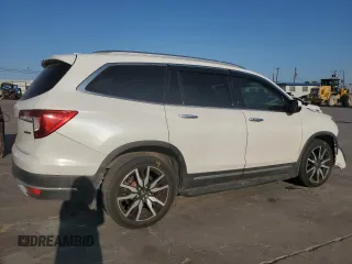 2020 Honda Pilot Touring 8-Passenger with VIN 5FNYF5H97LB009821, listed as a Copart auction lot 70979274 with 70,322 mi miles and Salvage Title. Bid and sale history available at DreamBid. Image 3.