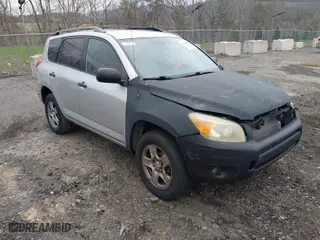 2007 Toyota RAV4 with VIN JTMZD33V175049094, listed as a IAAI auction lot 42039427 with 150,477 mi miles. Bid and sale history available at carsss.com. Image 1.