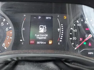 2022 Jeep Compass Latitude с VIN 3C4NJDBB1NT164523, выставлен на аукционе IAAI как лот 42452927 с пробегом 38 764 миль миль и . История ставок и продаж доступна на DreamBid. Изображение 7.