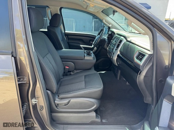 2018 Nissan Titan SV with VIN 1N6AA1EKXJN500251, listed as a Copart auction lot 43423335 with 65,169 mi miles and Non Repairable. Bid and sale history available at carsss.com. Image 7.