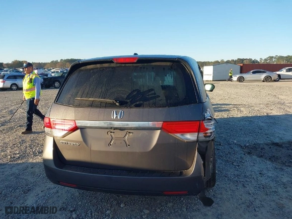 2015 Honda Odyssey EX-L with VIN 5FNRL5H62FB038540, listed as a IAAI auction lot 41826740 with 166,298 mi miles. Bid and sale history available at carsss.com. Image 6.