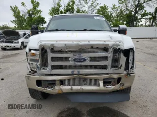 2009 Ford F-350 XL с VIN 1FTWW31R69EA31499, выставлен на аукционе Copart как лот 55143895 с пробегом 205 301 миль миль и Списание • Salvage title. История ставок и продаж доступна на DreamBid. Изображение 5.
