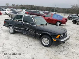 1982 BMW 3 Series z VIN WBAAG3305C8379187, wystawiony jako Copart lot #46306214 z przebiegiem 125 737 mil mil oraz Szkody całkowita. Historia ofert i sprzedaży dostępna na DreamBid. Obrazek 4.