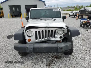 2007 Jeep Wrangler Unlimited X with VIN 1J4GA39117L169245, listed as a Copart auction lot 56731665 with 136,247 mi miles and Salvage title. Bid and sale history available at DreamBid. Image 5.