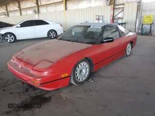 1990 Nissan 240SX z VIN JN1HS36P3LW107504, wystawiony jako Copart lot #88224155 z przebiegiem 176 820 mil mil oraz Szkody całkowita. Historia ofert i sprzedaży dostępna na DreamBid. Obrazek 1.