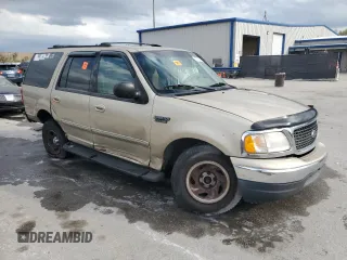 2000 Ford Expedition XLT with VIN 1FMRU1562YLB21052, listed as a Copart auction lot 45756345 with 193,192 mi miles and Salvage Title. Bid and sale history available at carsss.com. Image 4.