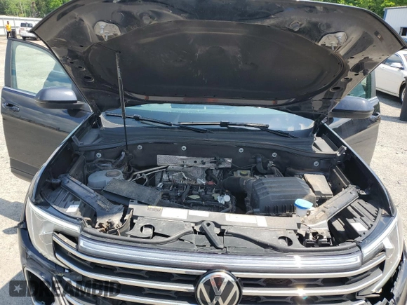 2024 Volkswagen Atlas SE with VIN 1V2JR2CA7RC500676, listed as a Copart auction lot 54150255 with 36,551 mi miles and Salvage title. Bid and sale history available at DreamBid. Image 12.