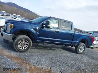 2018 Ford Super Duty F-250 SRW XL with VIN 1FT7W2B62JEB80712, listed as a IAAI auction lot 41593737 with 118,231 mi miles. Bid and sale history available at carsss.com. Image 15.