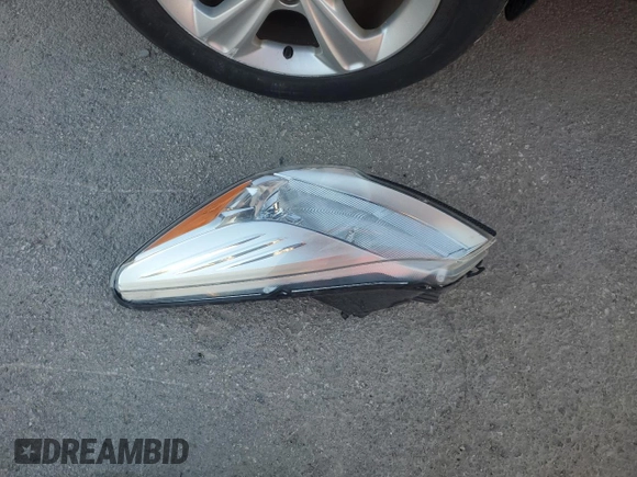 2013 Ford Escape SE с VIN 1FMCU0G91DUD53542, выставлен на аукционе Copart как лот 81905614 с пробегом 93 252 миль миль и Списание • Salvage title. История ставок и продаж доступна на DreamBid. Изображение 15.