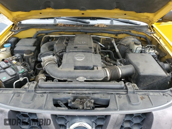 2005 Nissan Xterra SE z VIN 5N1AN08WX5C620712, wystawiony jako Copart lot #57815735 z przebiegiem 203 340 mil mil oraz Szkoda całkowita • Salvage title. Historia ofert i sprzedaży dostępna na DreamBid. Obrazek 12.