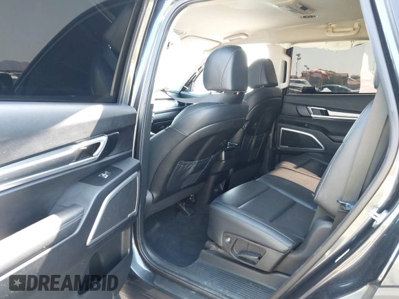 2022 Kia Telluride LX z VIN 5XYP2DHCXNG286083, wystawiony jako IAAI lot #42455962 z przebiegiem 24 599 mil mil oraz . Historia ofert i sprzedaży dostępna na DreamBid. Obrazek 8.