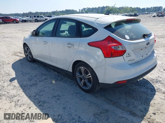 2014 Ford Focus SE with VIN 1FADP3K29EL180300, listed as a IAAI auction lot 42035362 with 1 mi miles. Bid and sale history available at carsss.com. Image 3.