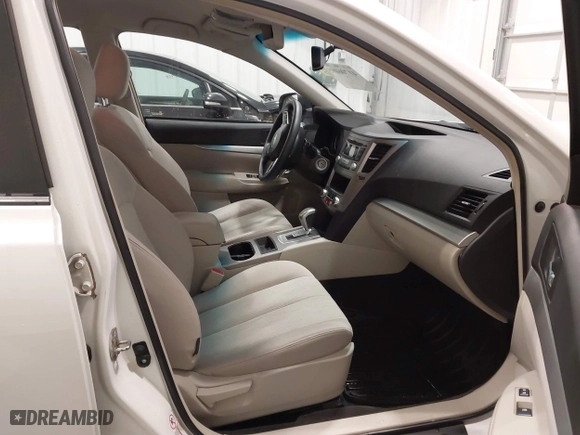 2014 Subaru Outback 2.5i with VIN 4S4BRCAC8E3287808, listed as a IAAI auction lot 41706095 with 115,314 mi miles. Bid and sale history available at carsss.com. Image 5.