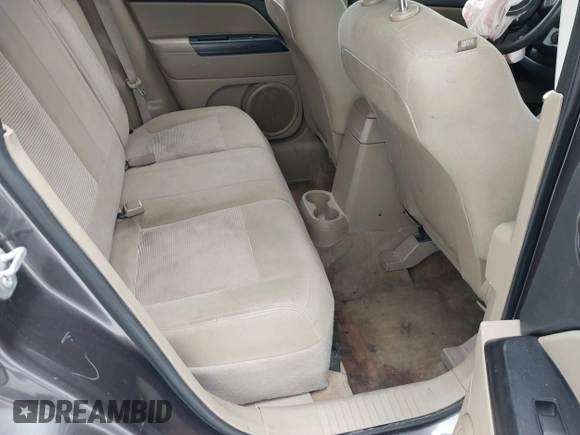 2016 Jeep Patriot Sport SE with VIN 1C4NJPBA4GD526703, listed as a IAAI auction lot 41956176 with 148,233 mi miles and . Bid and sale history available at DreamBid. Image 8.
