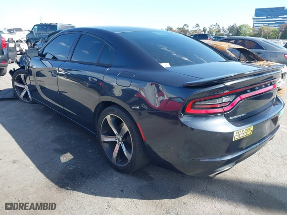 2017 Dodge Charger SE with VIN 2C3CDXBG6HH643663, listed as a IAAI auction lot 41956018 with 95,359 mi miles. Bid and sale history available at carsss.com. Image 3.