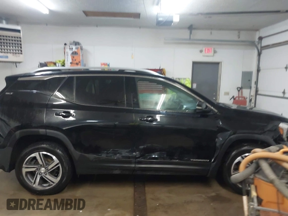2018 GMC Terrain SLT with VIN 3GKALVEV9JL269507, listed as a IAAI auction lot 41718138 with 96,114 mi miles. Bid and sale history available at carsss.com. Image 13.