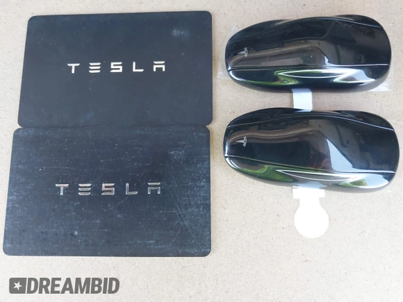 2022 Tesla Model S Plaid z VIN 5YJSA1E61NF471785, wystawiony jako IAAI lot #42208101 z przebiegiem Nie podano mil oraz . Historia ofert i sprzedaży dostępna na DreamBid. Obrazek 11.