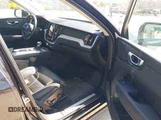 2021 Volvo XC60 Inscription with VIN YV4102RL9M1829188, listed as a IAAI auction lot 42083627 with 44,525 mi miles and . Bid and sale history available at DreamBid. Image 5.