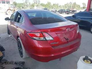 2013 Mazda 6 i Sport with VIN 1YVHZ8BH7D5M03888, listed as a IAAI auction lot 41617274 with 171,225 mi miles and . Bid and sale history available at carsss.com. Image 3.