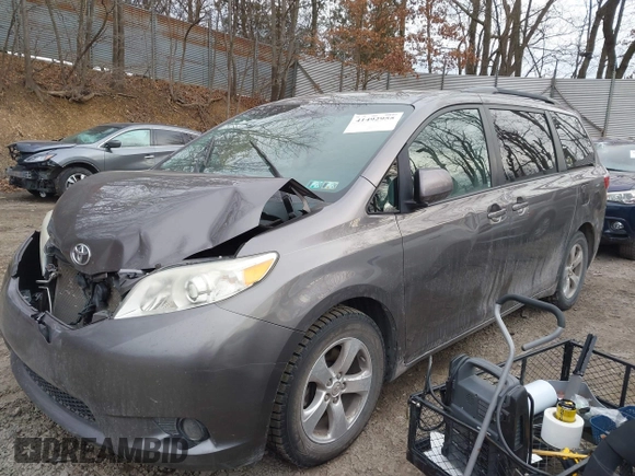 2015 Toyota Sienna LE AAS with VIN 5TDKK3DC6FS528608, listed as a IAAI auction lot 41492955 with 137,853 mi miles and . Bid and sale history available at DreamBid. Image 18.