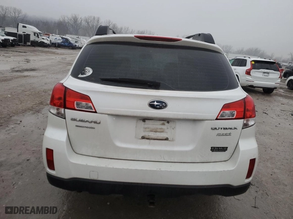2014 Subaru Outback 2.5i with VIN 4S4BRBAC8E3243365, listed as a Copart auction lot 42605935 with 177,964 mi miles and Salvage Title. Bid and sale history available at carsss.com. Image 6.
