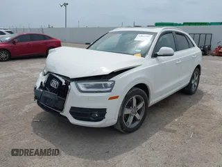 2015 Audi Q3 Premium Plus z VIN WA1EFCFS7FR006939, wystawiony jako IAAI lot #42067797 z przebiegiem 97 663 mil mil oraz . Historia ofert i sprzedaży dostępna na DreamBid. Obrazek 17.
