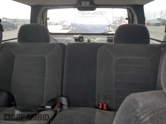 1997 Jeep Grand Cherokee Laredo with VIN 1J4GZ58S2VC676652, listed as a Copart auction lot 64939974 with 256,923 mi miles and Salvage Title. Bid and sale history available at carsss.com. Image 10.