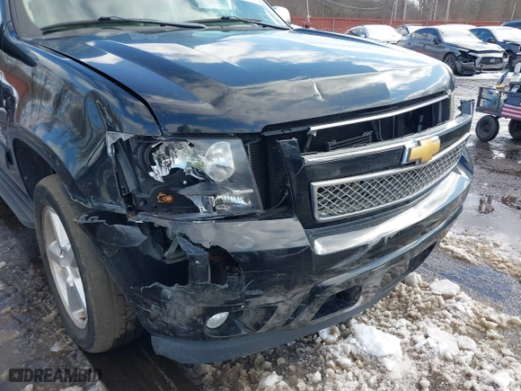 2012 Chevrolet Suburban LT with VIN 1GNSCJE02CR109193, listed as a IAAI auction lot 41541994 with 175,287 mi miles. Bid and sale history available at carsss.com. Image 6.