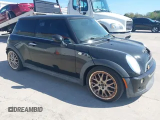 2005 MINI Hardtop S with VIN WMWRE33425TD90534, listed as a IAAI auction lot 41687089 with 157,600 mi miles and . Bid and sale history available at DreamBid. Image 1.