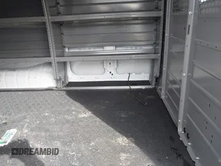2018 Nissan NV Cargo S z VIN 1N6BF0KM9JN816925, wystawiony jako IAAI lot #41416712 z przebiegiem 93 130 mil mil oraz . Historia ofert i sprzedaży dostępna na DreamBid. Obrazek 8.