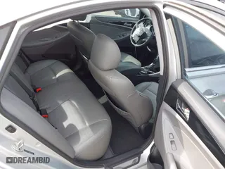 2013 Hyundai Sonata SE with VIN 5NPEC4AC0DH744204, listed as a IAAI auction lot 41791192 with 199,276 mi miles. Bid and sale history available at carsss.com. Image 8.