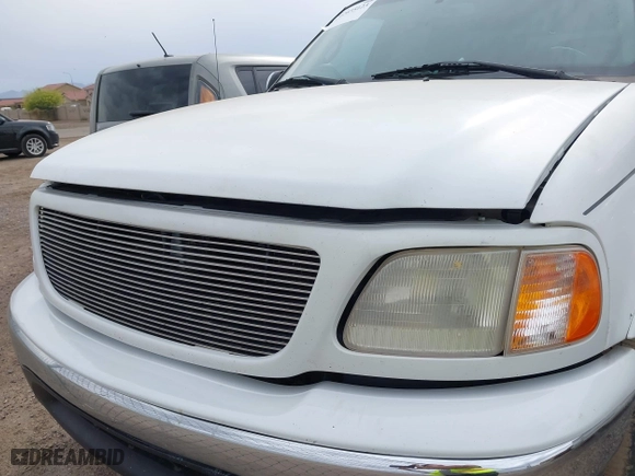 2001 Ford F-150 SuperCrew XLT with VIN 1FTRW07L51KC49955, listed as a IAAI auction lot 42035123 with 396,961 mi miles. Bid and sale history available at carsss.com. Image 6.
