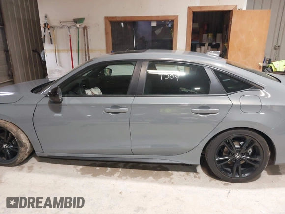 2025 Honda Civic Si with VIN 2HGFE1E5XSH474804, listed as a IAAI auction lot 41931584 with 2,520 mi miles and . Bid and sale history available at DreamBid. Image 14.