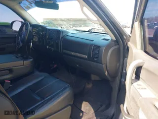 2011 GMC Sierra 1500 SLE with VIN 3GTP1VE06BG207203, listed as a IAAI auction lot 41495972 with 151,239 mi miles. Bid and sale history available at carsss.com. Image 5.