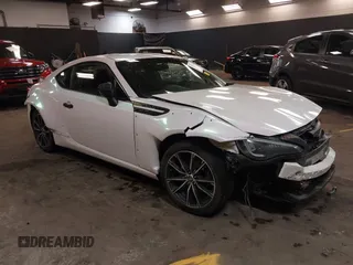 2017 Toyota 86 with VIN JF1ZNAA16H8710674, listed as a IAAI auction lot 41698660 with 120,000 mi miles. Bid and sale history available at carsss.com. Image 1.