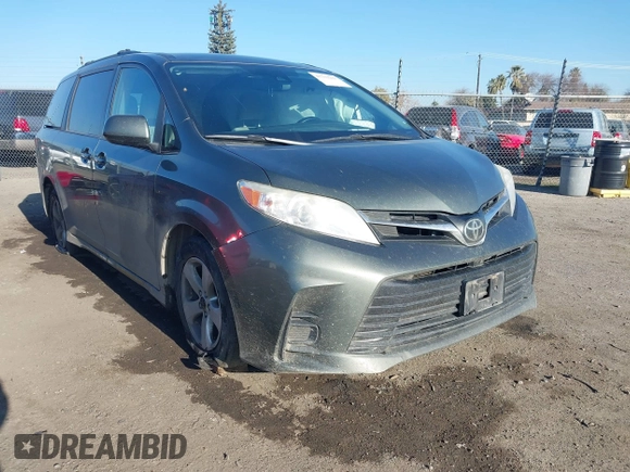 2018 Toyota Sienna LE Auto Access Seat with VIN 5TDKZ3DC5JS932357, listed as a IAAI auction lot 41332285 with 120,559 mi miles. Bid and sale history available at carsss.com. Image 1.